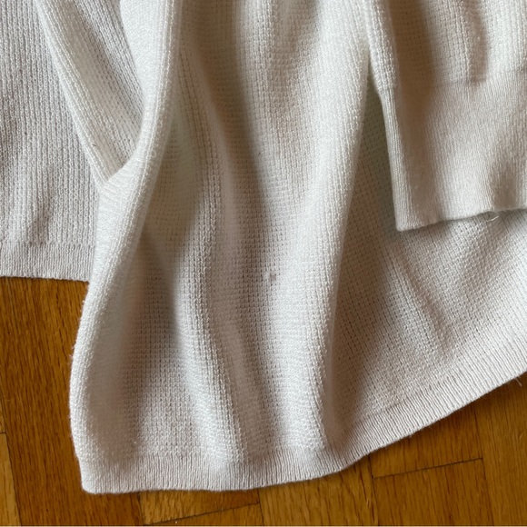 White Knit Long Sleeve Light and Flowy Women’s Cardigan Sweater - Picture 4 of 7